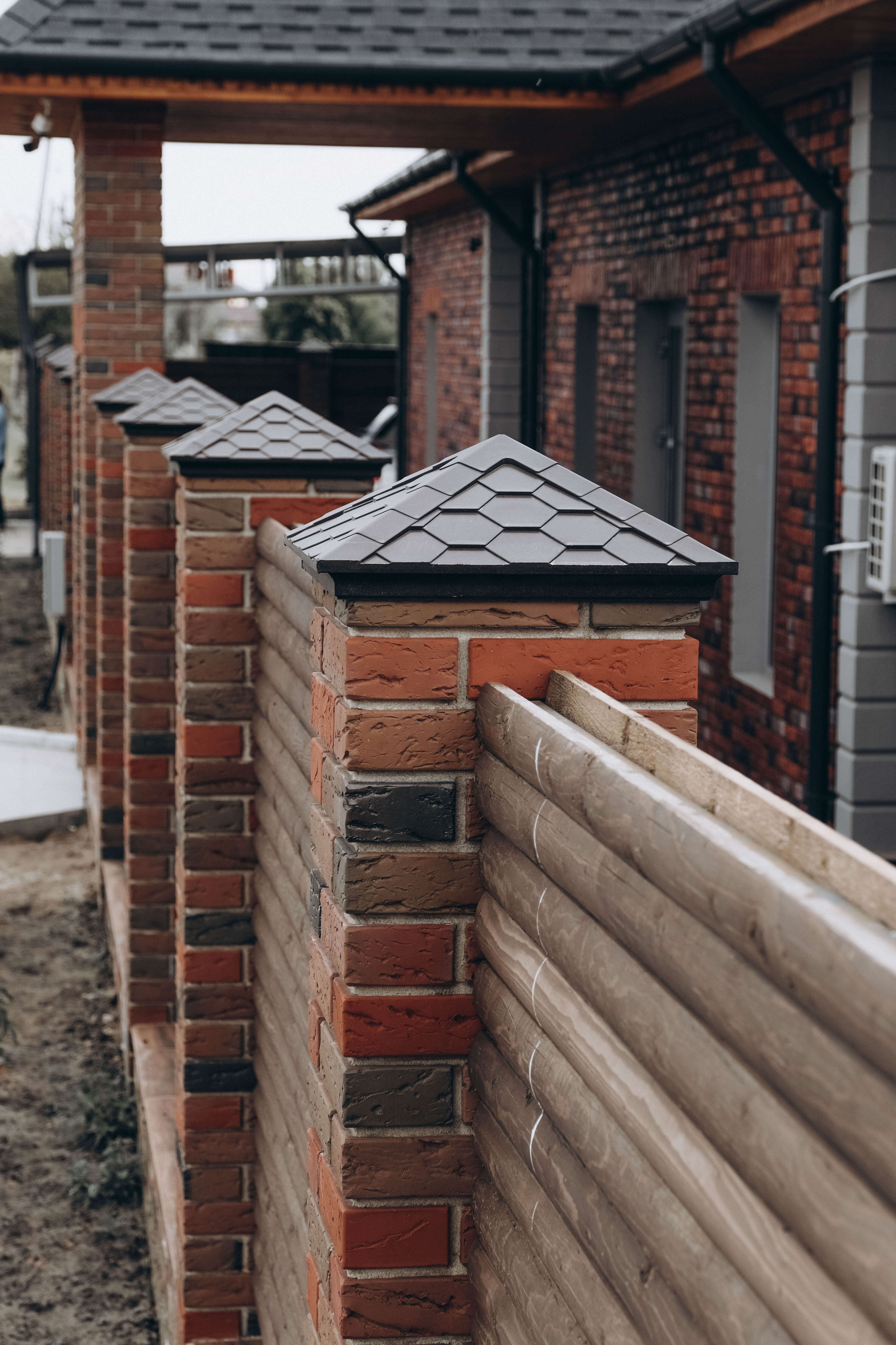 Колпак Zking Эверест Коричневый на столб 1.5х1.5 кирпича (390х390мм) в Симферополе фото