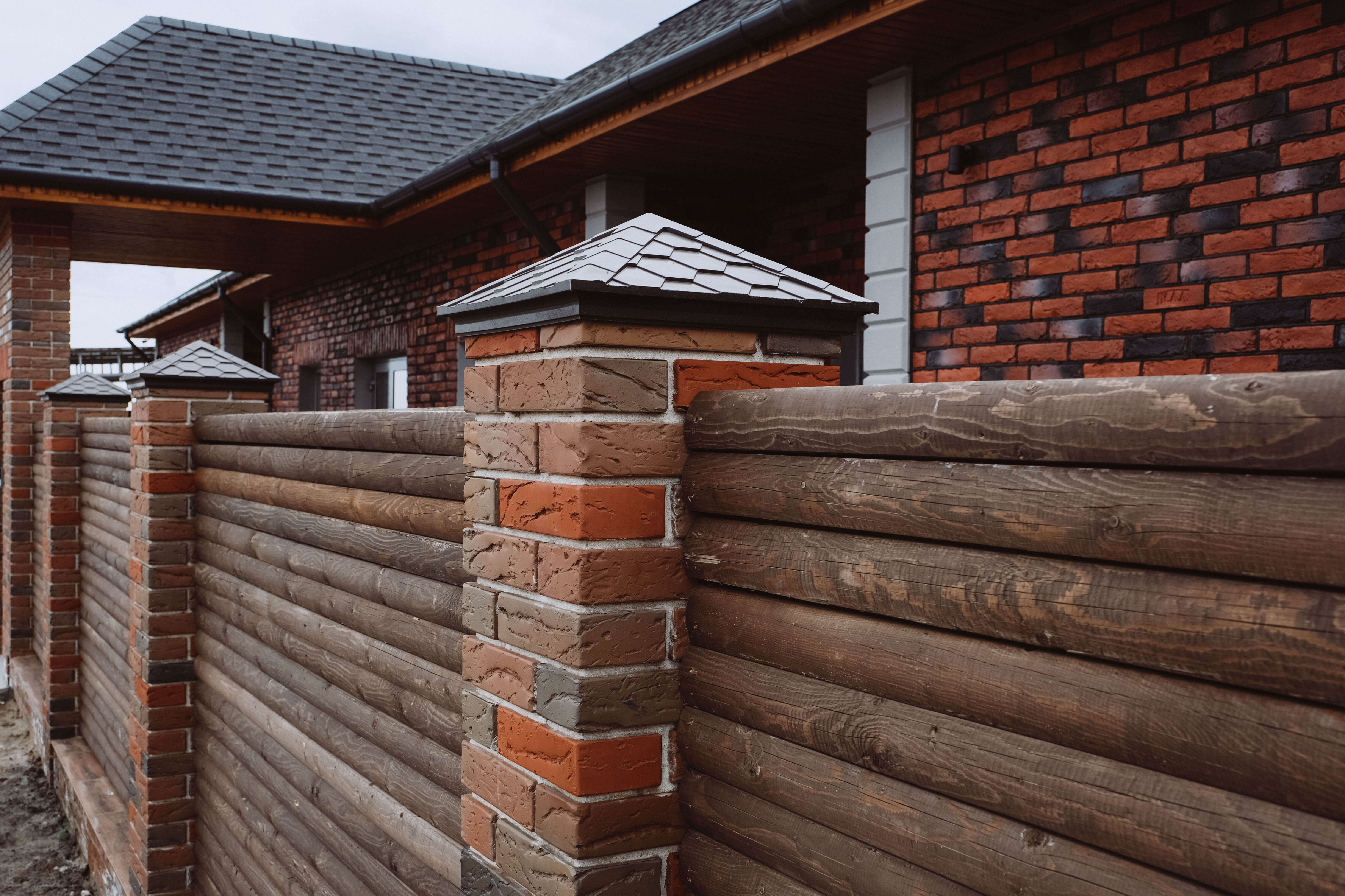 Колпак Zking Эверест Коричневый на столб 1.5х1.5 кирпича (390х390мм) в Симферополе фото