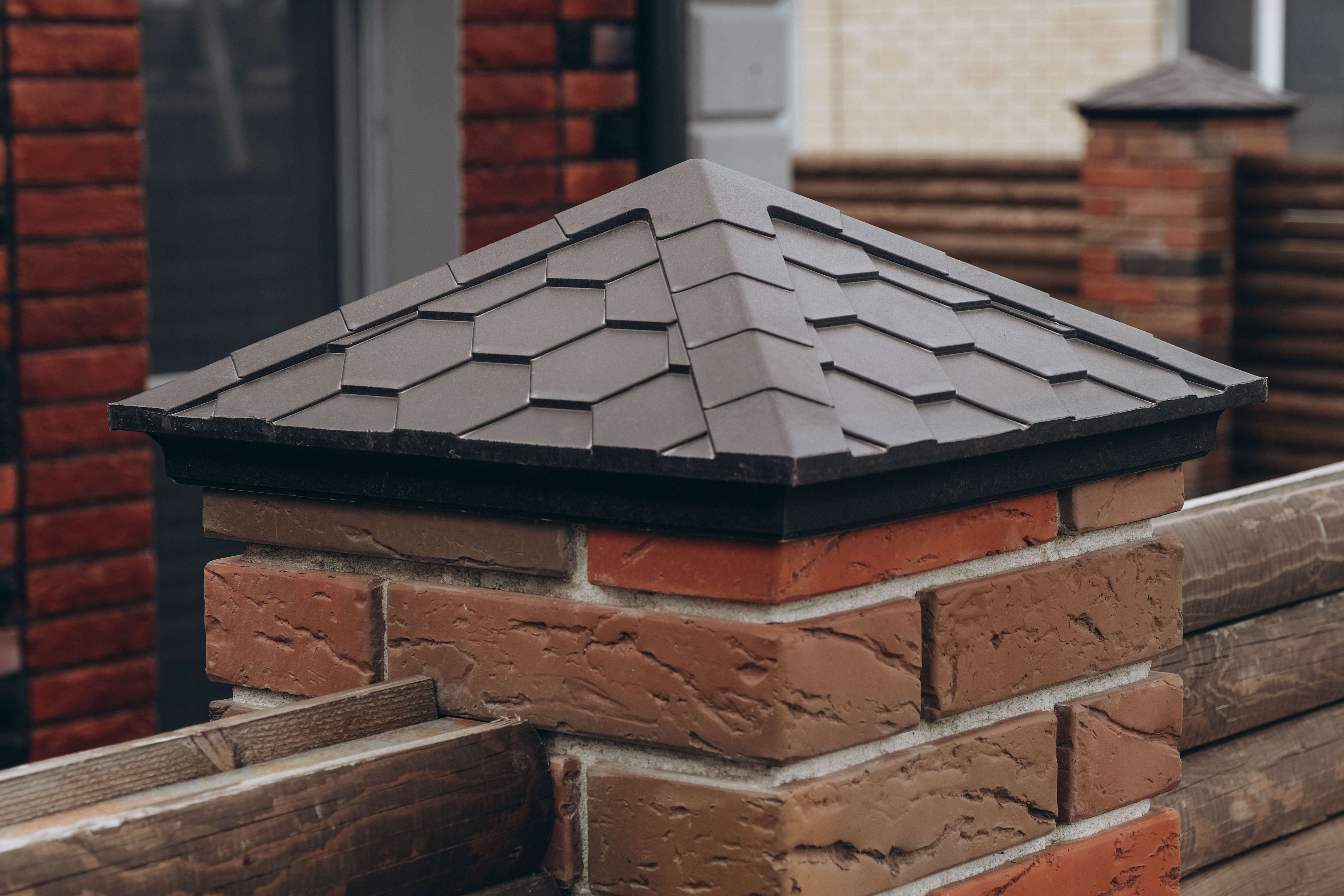 Колпак Zking Эверест Коричневый на столб 1.5х1.5 кирпича (390х390мм) в Симферополе фото